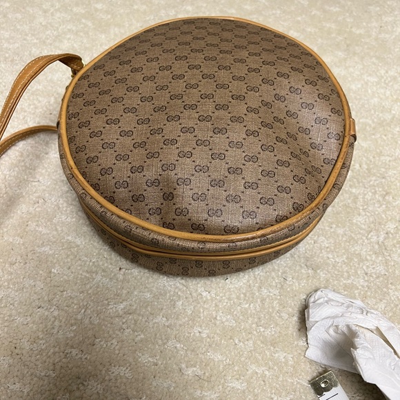 Vintage Gucci round bag🔥🔥🔥 - Picture 2 of 8